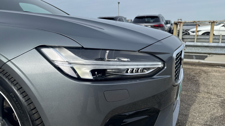 Volvo S90 2.0 D4 R DESIGN 4dr Geartronic Diesel Saloon